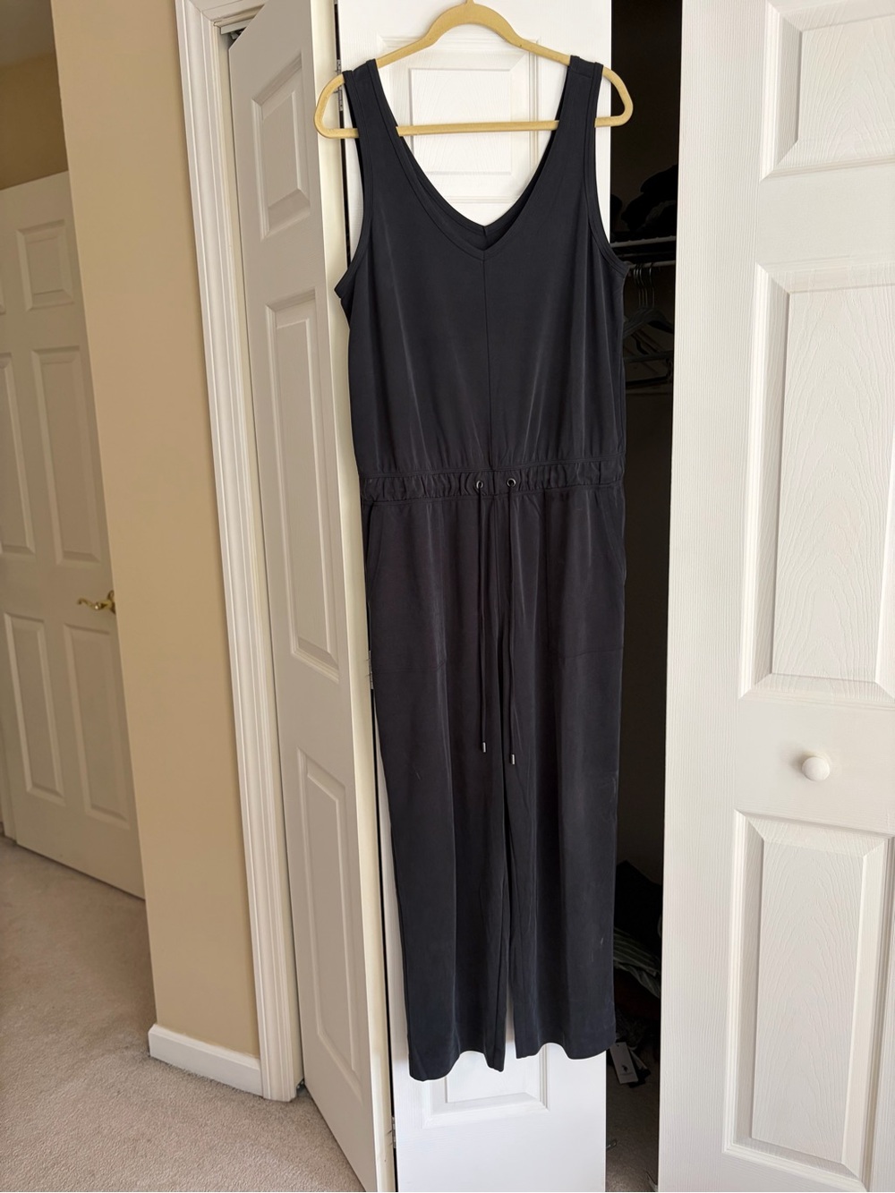 Lou & Grey Black V‑Neck Sleeveless Jumpsuit